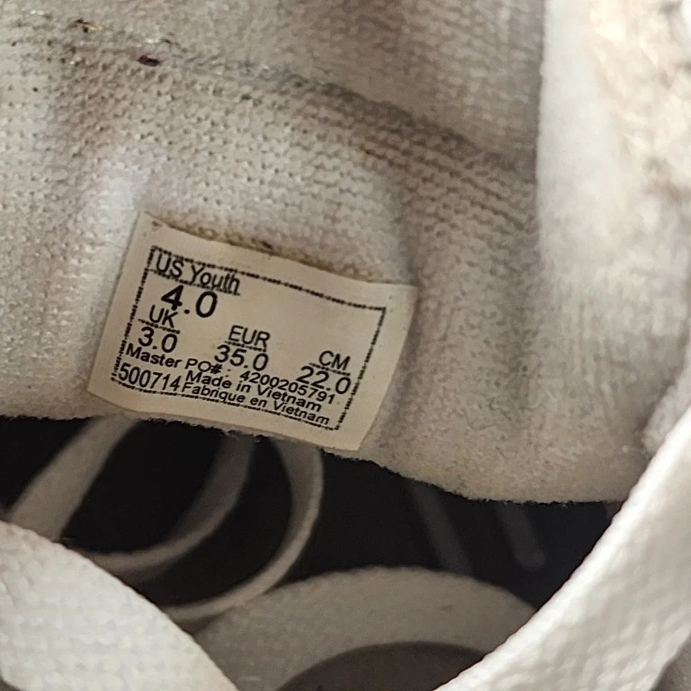 Vans Kids Low Top White Leather Skate Shoes Sneakers White Size 4.0 Kids